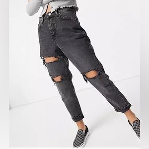 NWT Topshop Petite Ripped Mom Jeans in Washed Black Size 28
